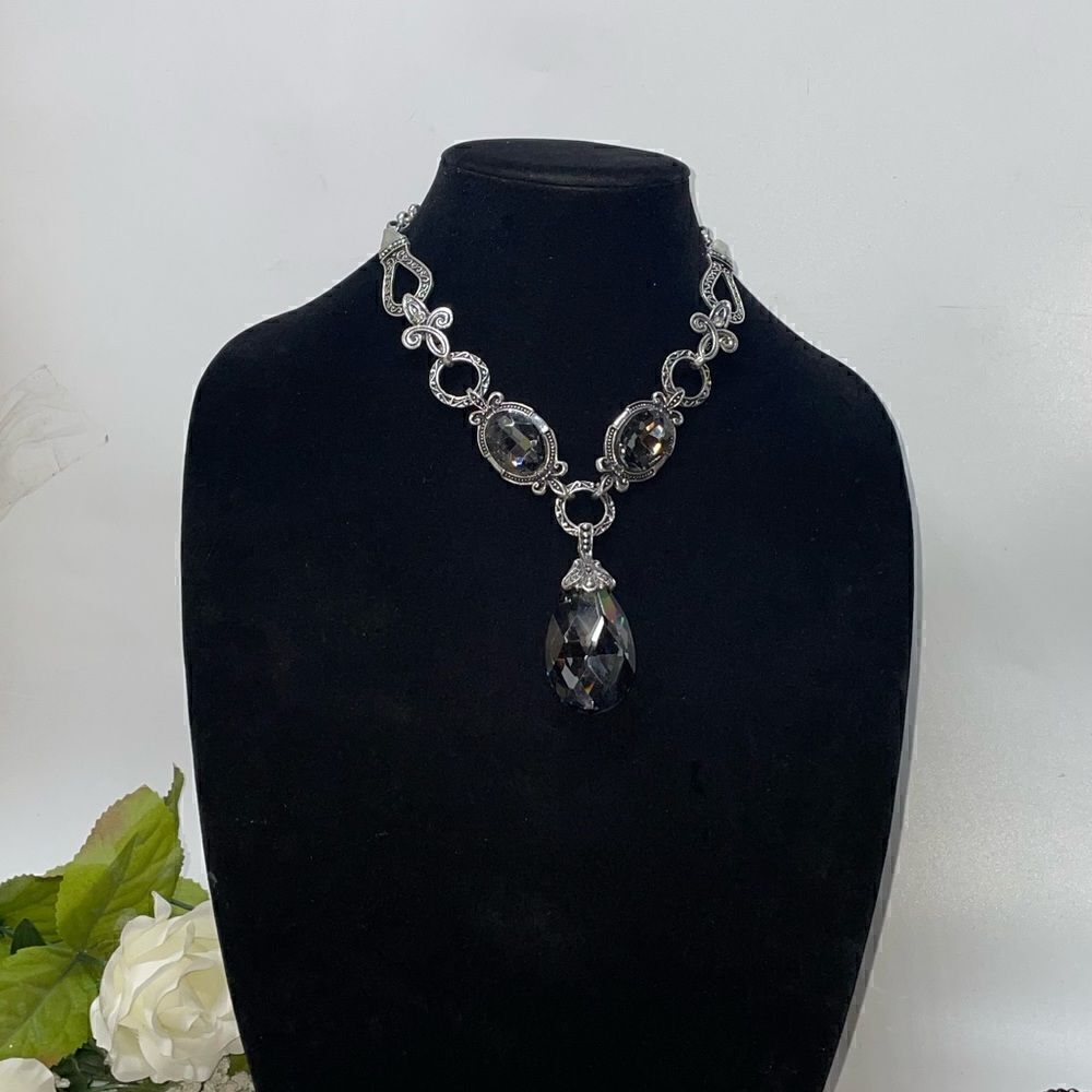 Glass Crystal Statement Necklace